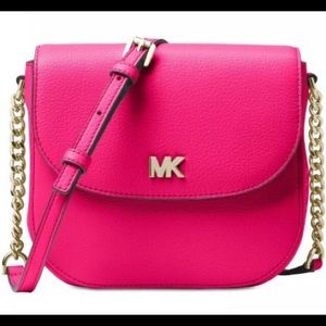 Michael kors fuchsia crossbody dome purse